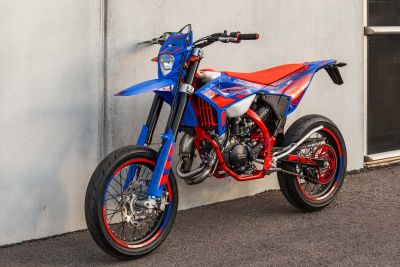 BETA RR Motard 2 T 50 TRACK blue vorne
