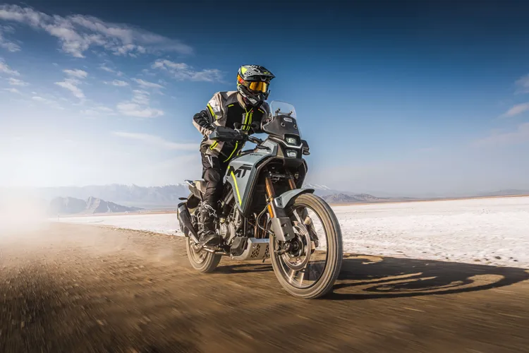 CFMOTO 450CL-C Ergonomie