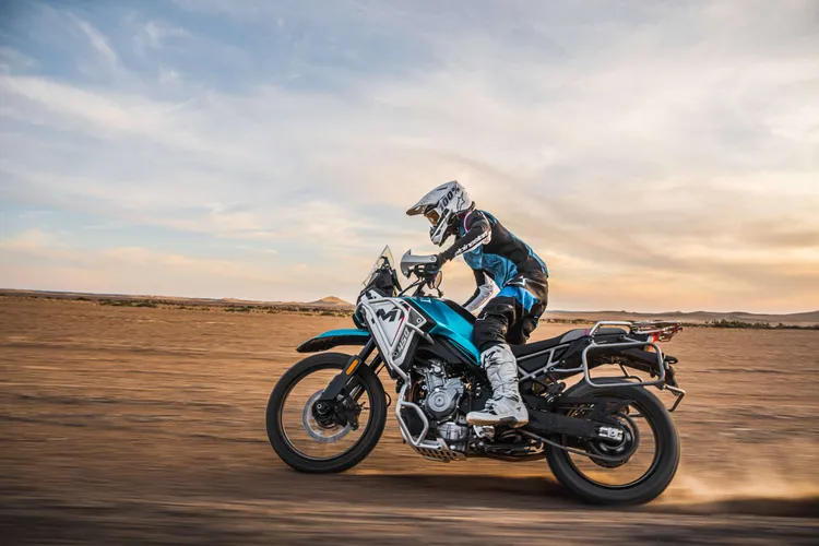 CFMOTO 450MT motor
