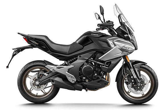 Cfmoto 700 Mt Schwarz Rechts