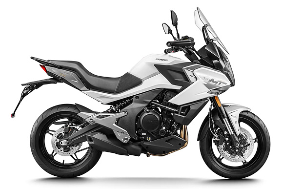 Cfmoto 700 Mt Weiss Rechts