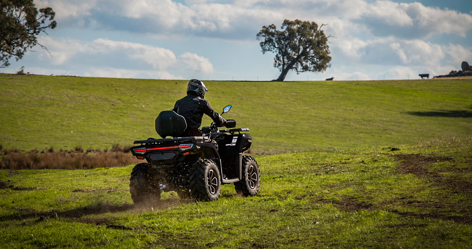 CFMoto Cforce 520 Abs L 2024 Schwarz Nebula Ausfahrt