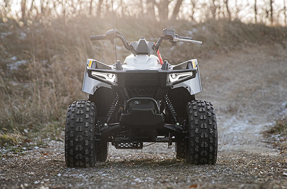 Polaris Outlaw Hoher Fahrkomfort Federweg Bodenfreiheit