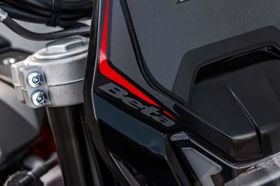 BETA RR Motard 4 T 125 R details