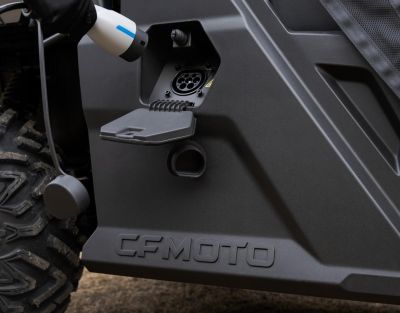 Cfmoto U6 EV Laden