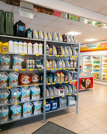 Tankstelle Skotschnigg Shop Zubehör Motoröl