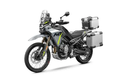 450 Mt Tundra Grey Left 45 With Three Boxes