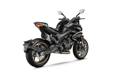 Cfmoto 800 Nk Advanced Zircon Black Right Rear