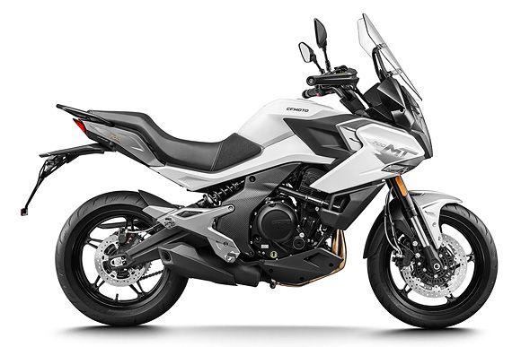 Cfmoto 700 Mt Weiss Rechts