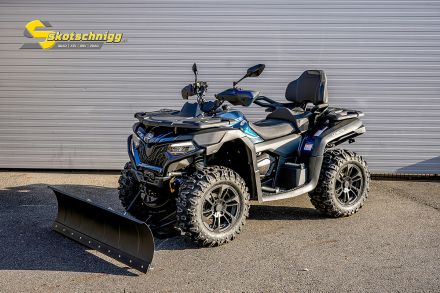 CFMOTO CFORCE 625 mit Schneeschild