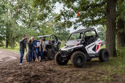 Polaris Rzr 200 Efi Familiensport