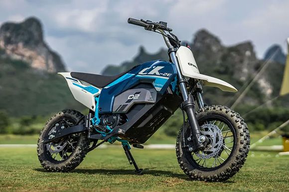 Cfmoto 4 Cx 2 E Wiese