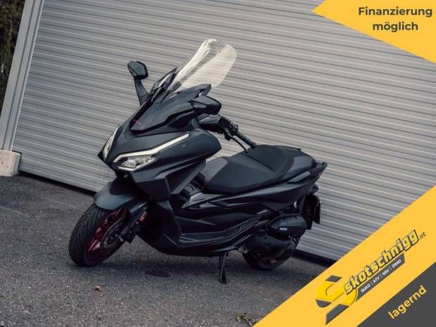 Honda Forza 125 Special Edition Roller / Scooter